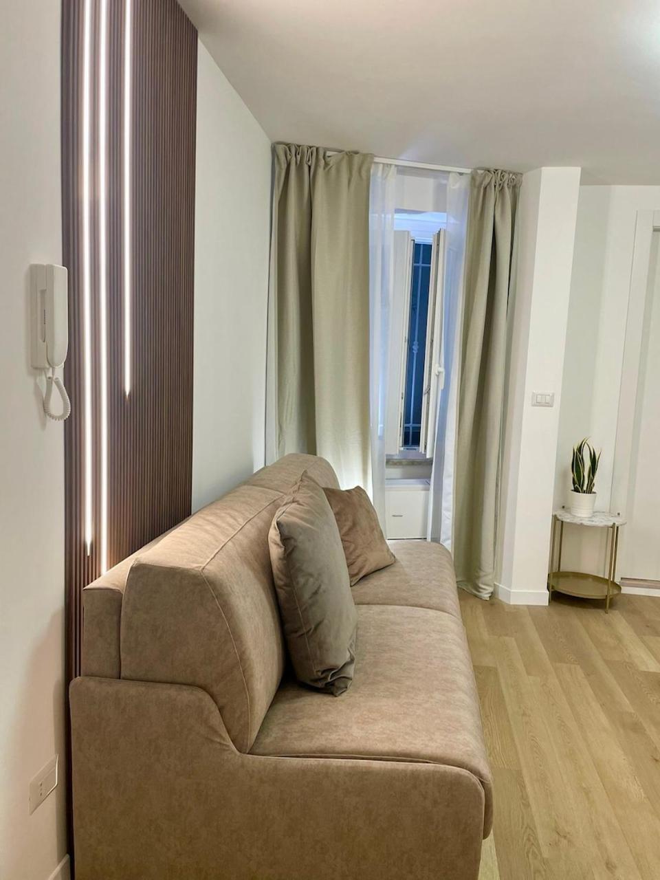 Apartment Vivi Rom